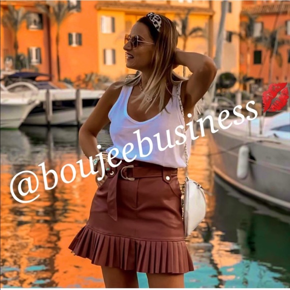 ZARA Pleated Faux Leather Mini Skirt - Picture 7 of 8